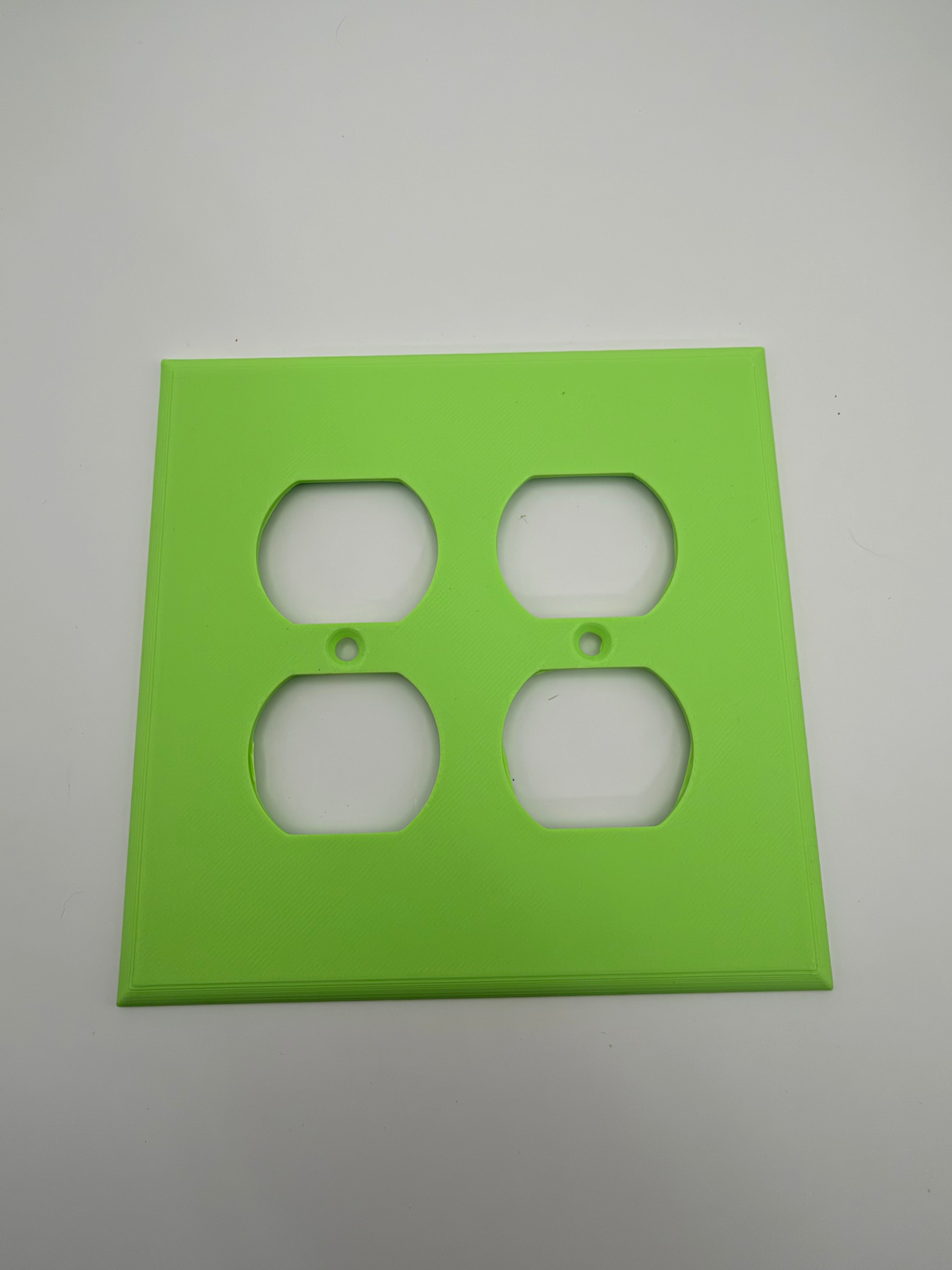 4 Gang Outlet Faceplate